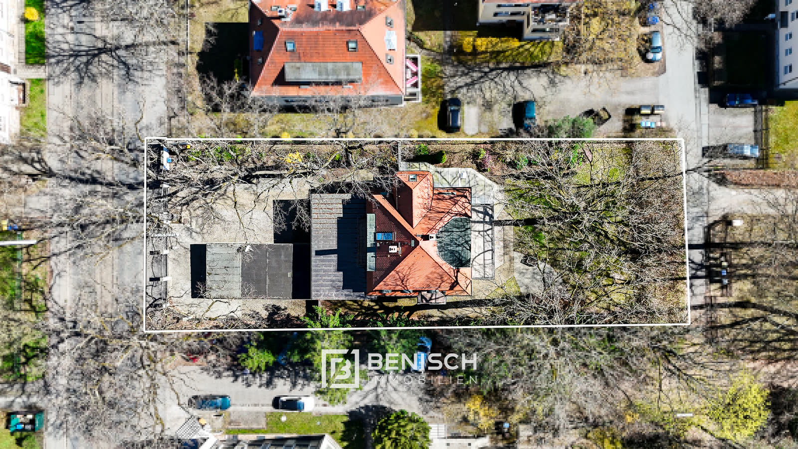 Villa Dresden-Klotzsche — Grundstück